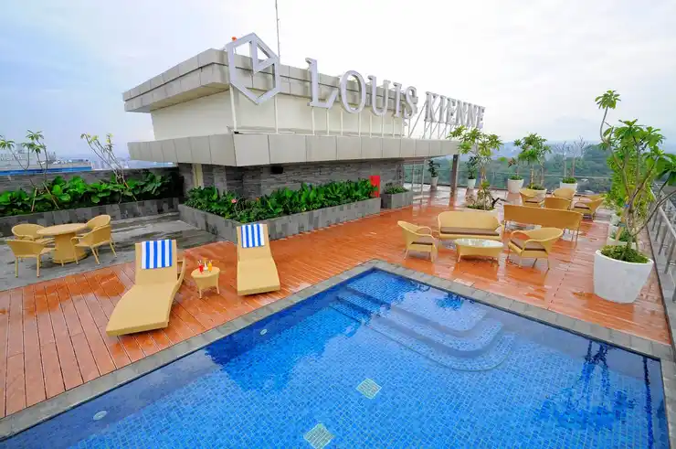 Louise Kiene Pandanaran, Hotel Dekat dengan Oleh-oleh Semarang
