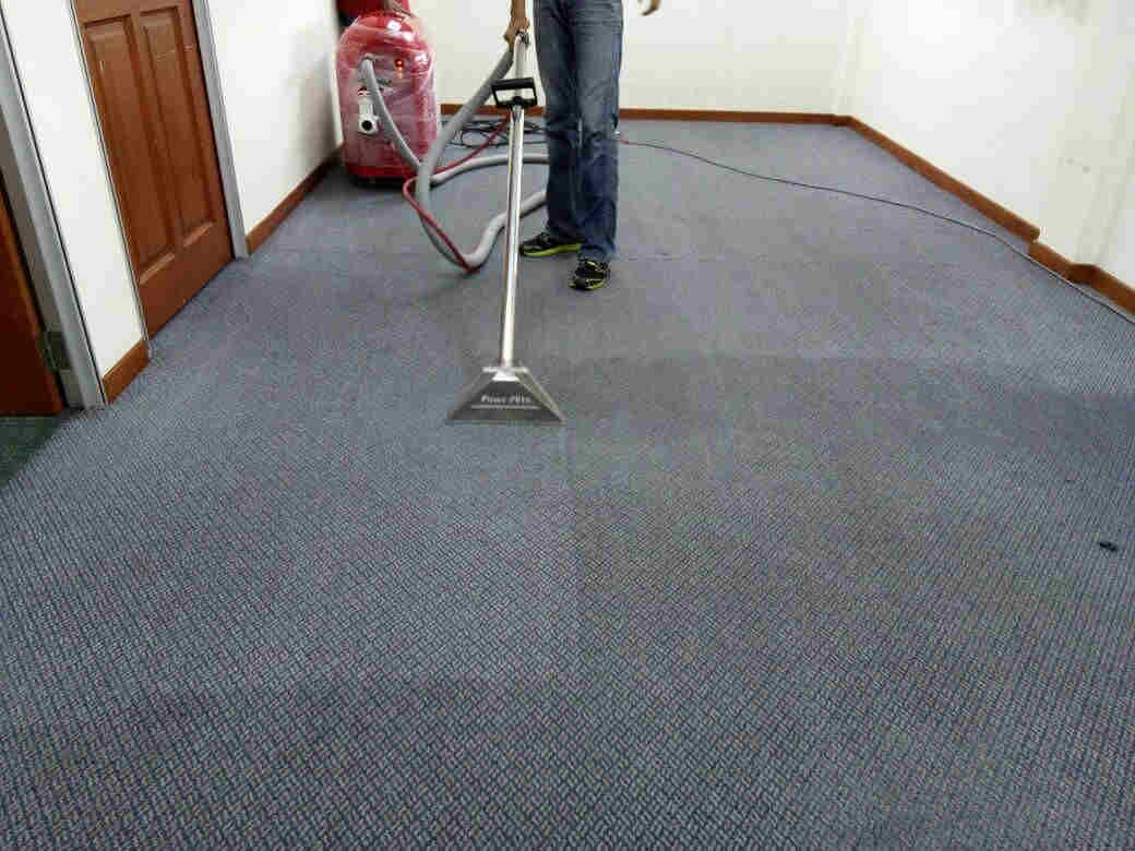 Jasa cuci karpet kantor di Jakarta